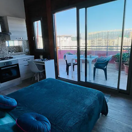 Karalis Flower Apartment *